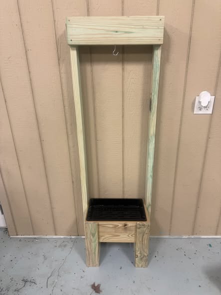 Hand‑made flower hanger with flower pot